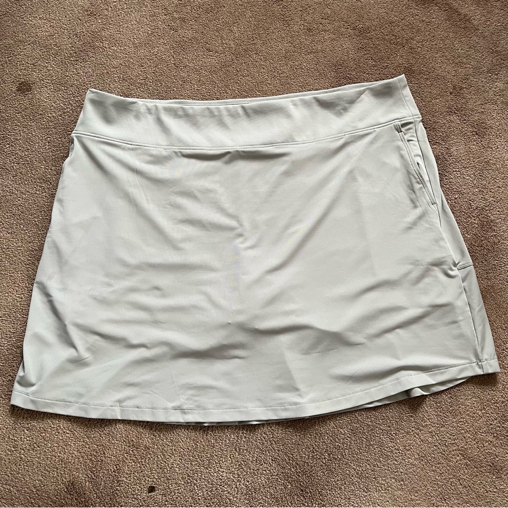 NWT Columbia Golf Skort with Pockets